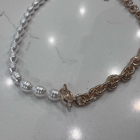 BaubleBar Sugarfix gold and pearl costume necklace gold/white - Picture 6 of 8